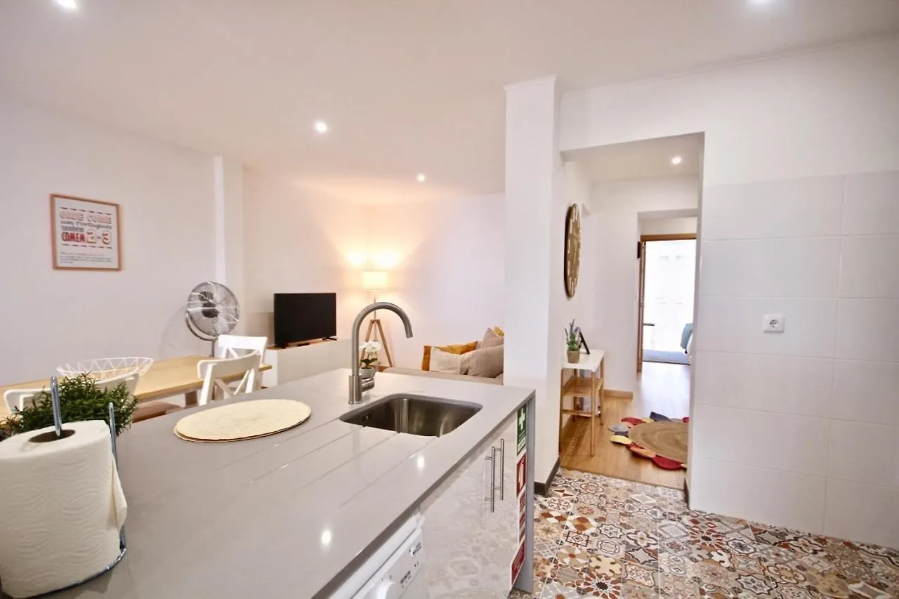 Apartamento Akicity Santos Sunrise Lisboa